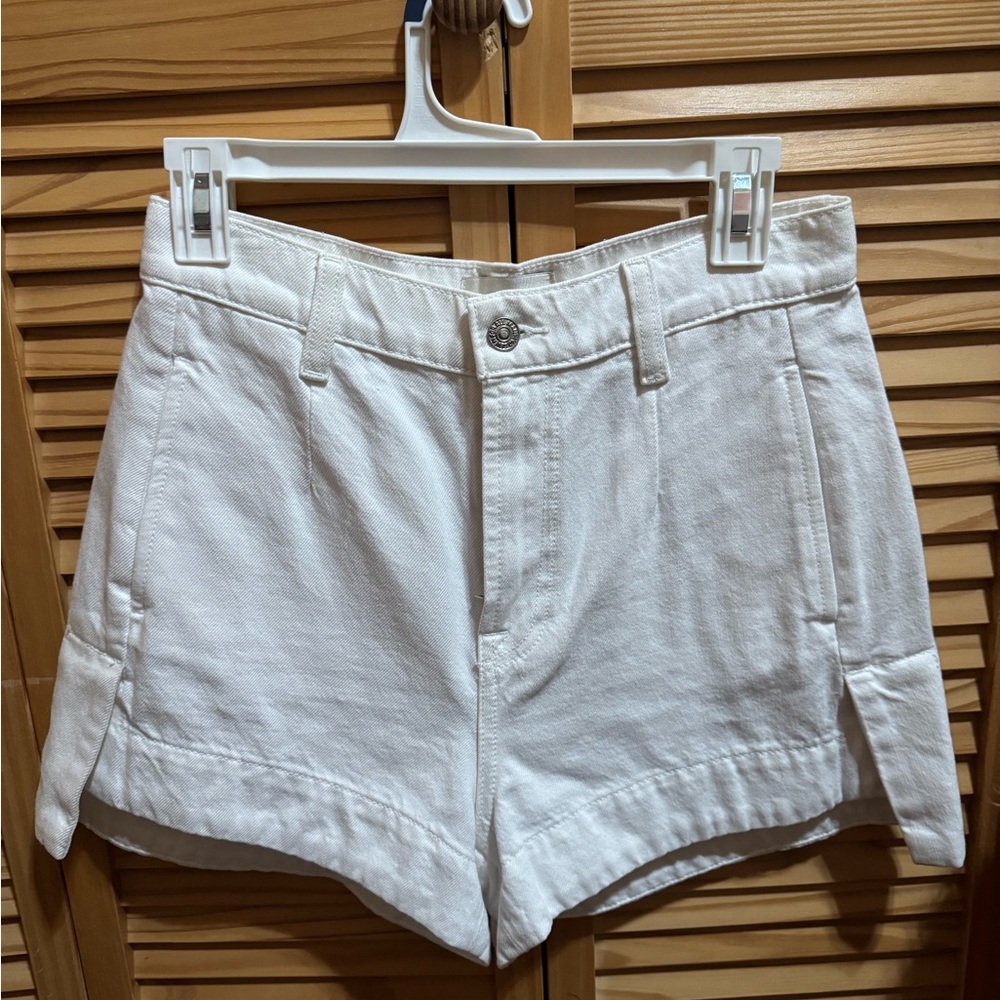 7 For All Mankind White Women's Bermudas